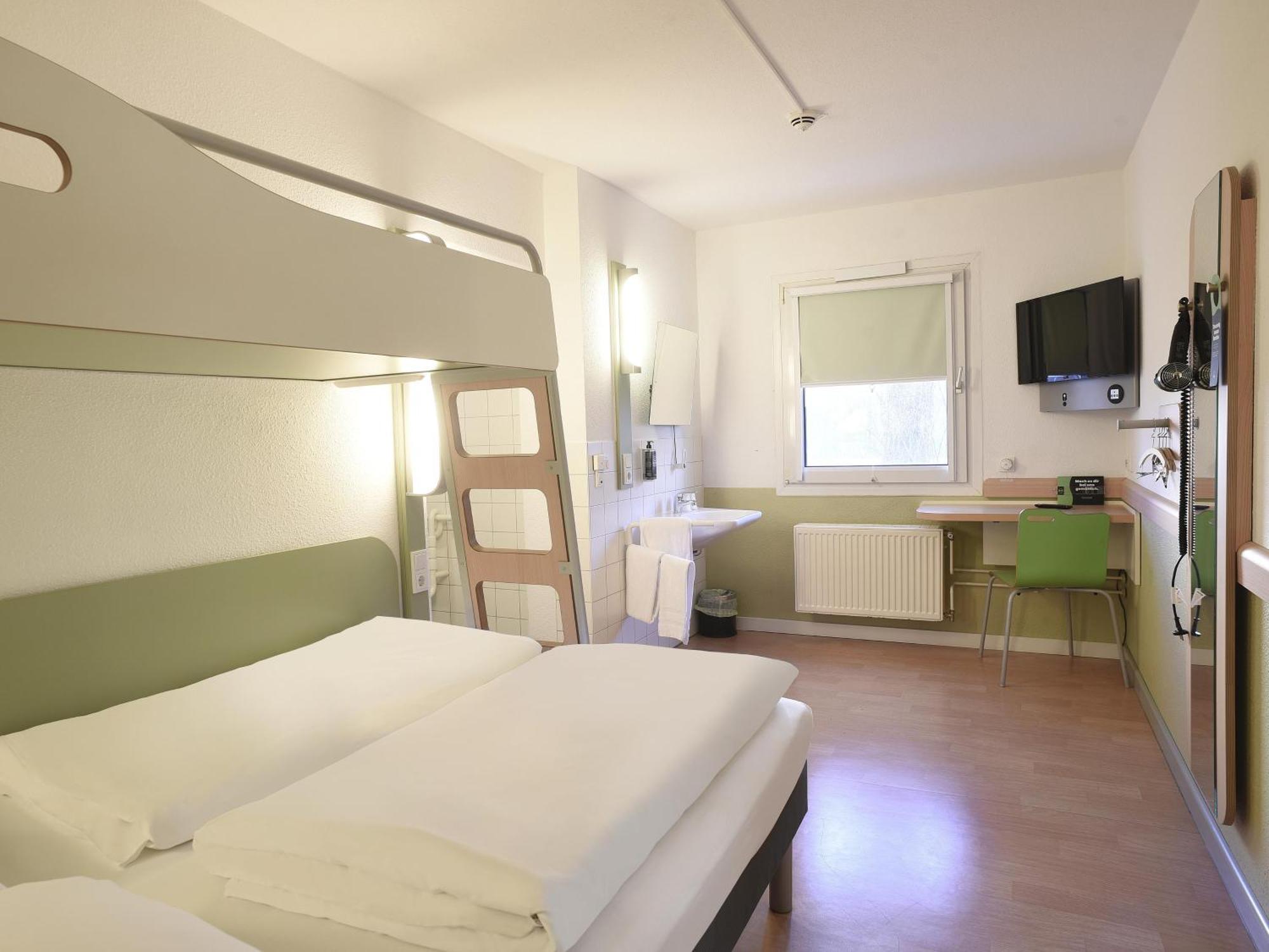 B&B Hotel Berlin Genshagen-Nord Людвіґсфельде Екстер'єр фото