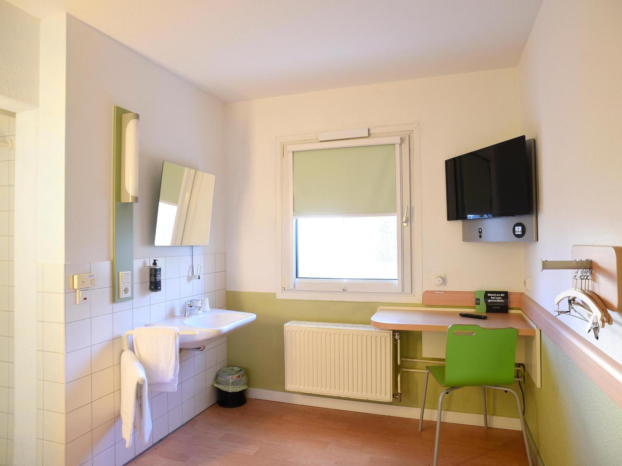 B&B Hotel Berlin Genshagen-Nord Людвіґсфельде Екстер'єр фото